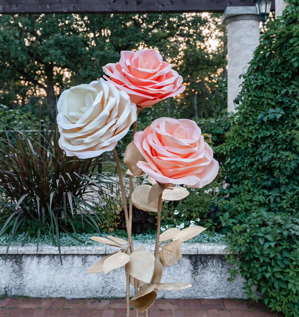 'Blush Touch' Bouquet Stand